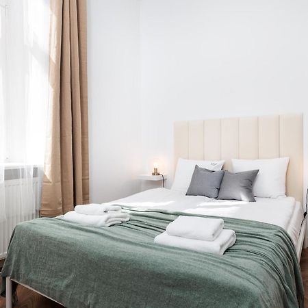 Krupnicza Modern Old Town Apartments - By Upstairs Cracovia Exterior foto